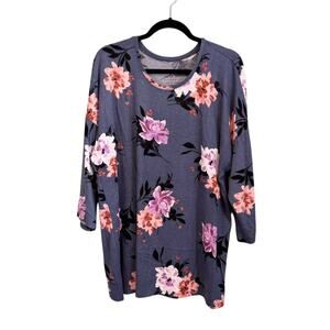 Torrid Super Soft Plush Tee Womens Size 2 Blue Floral Print 3/4 Sleeve Pullover